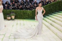 Kendal Džener Met Gala 2026 (1).jpg