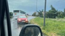 Vozilo u kontra smeru na Kaćkom mostu u Novom Sadu