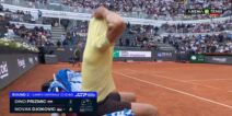 Novak Ðoković povreda ramena3.jpg