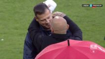 Nenad Lalatović i Dejan Stanković se grle (2).jpg