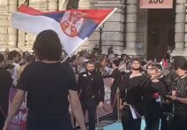 Lavina na tirkiznom tepihu