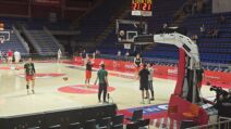 Zagrevanje igrača pred meč Crvena zvezda - Cedevita Olimpija 1.jpg