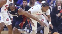 Džejms Harden i Ausar Tompson