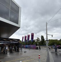 Atmosfera oko Arene uoči finala 5.jpg