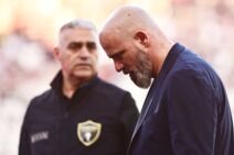 Dejan Stanković odlazi sa utakmice Zvezde