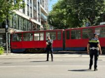 Tramvaj ispao iz šina ulica Cara Dušana  (11).jpg
