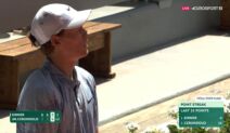 Janiku Sineru pozlilo na Rolan Garosu  (4).jpg
