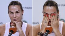 Arina Sabalenka pokriva lice na konferenciji za novinare.jpg