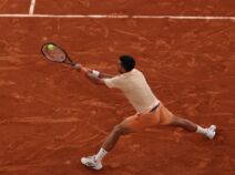 Novak Đoković - Žoao Fonseka (3).jpg