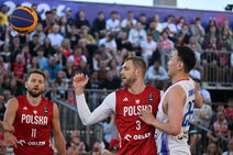 Košarkaš Mongolije na utakmici protiv Poljske