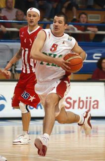 Trijumf zvezdinih ćelavaca u Železniku