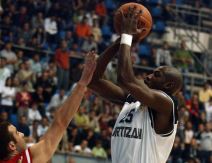 Partizan pobednik 174. "večitog derbija"