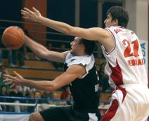 NLB: "Panteri" pregazili crno - bele