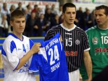 "Večitima" po bod u rukometnom derbiju