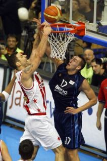 Realov flamenko ugasio Zvezdu