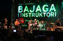 Bajaga o narodnjacima i rokerima