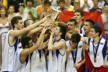 Srpski klinci na "krovu sveta"