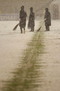 Mećava zaustavila fudbal