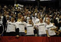 Efes došao, Grobari pevali Kosovo je Srbija