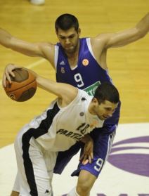 Partizan konačno skinuo "kralju" krunu