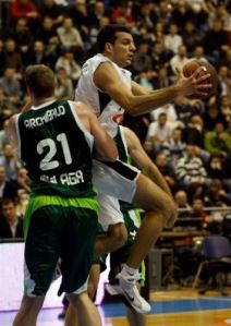 I Unikaha izgorela u paklu "Pionira"