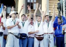 Balkon sa kojeg su mahale legende