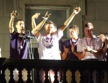 Balkon sa kojeg su mahale legende