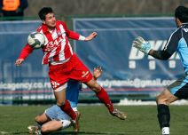 Zvezda grabi ka tituli