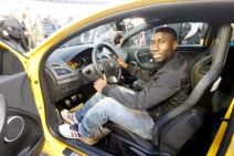 Crno-beli na četiri točka