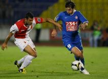 "Svuda grmi okolo...."