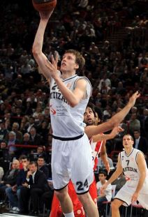 Tako blizu, a tako daleko...