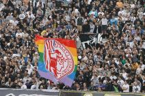 Fudbalski "rat" na terenu i tribinama