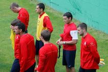 Duško Tošić peva Karleušinu pesmu