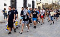 Delije stigle u Bratislavu