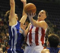 Jang igra u crveno-belom