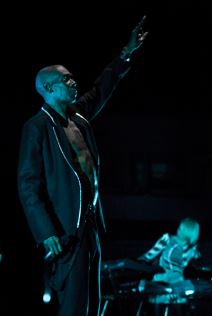 Faithless preminuo pevač