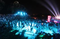 Dance, dance dance Arena!