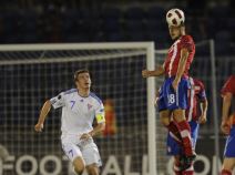 Danas svi igraju fudbal, važna su tri boda!