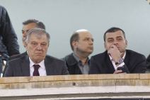 "Večiti" se zagrlili