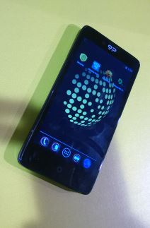 Egzotika sa Sajma mobilne telefonije!