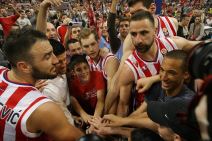 Košarkaši Crvene zvezde Telekom pobedili su Uniks 63:52 pred prepunom arenom.