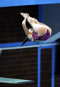 Let kroz vazduh, hod po vodi!