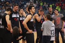 Galerija crno-bele tuge