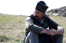 Jugoslavija u senci rata Džon Pol Njumen