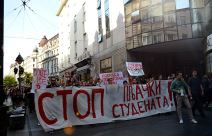 Studenti prošetali centrom Beograda i najavili veliki protest sredinom oktobra. 