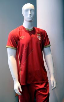U Kulturnom centru Beograda predstavljen je novi dres srpske fudbalske reprezentacije.