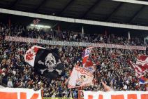 Delije zviždale igračima, fotke sa Zvezda - Čukarički