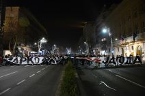 Marko Ivković tragično nastradali navijač Crvene Zvezde ispraćen u Beogradu. Hiljade ljudi prošetalo od crkve svetog Marka do Turske ambasade.