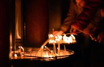 Marko Ivković tragično nastradali navijač Crvene Zvezde ispraćen u Beogradu. Hiljade ljudi prošetalo od crkve svetog Marka do Turske ambasade.