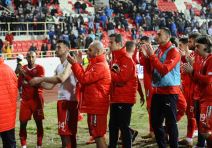 Bakljada na utakmici Radnički Niš-Crvena Zvezda